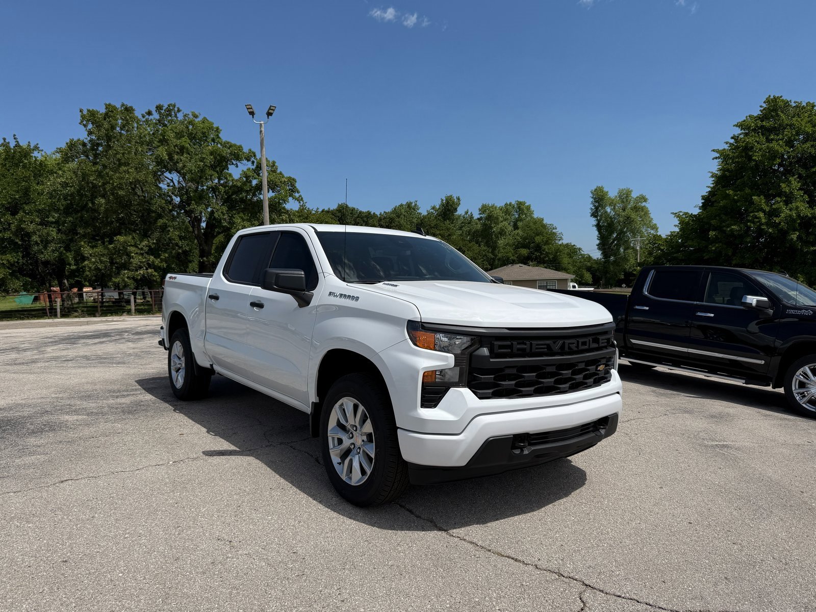 New 2025 Chevrolet Silverado 1500 Custom image 3