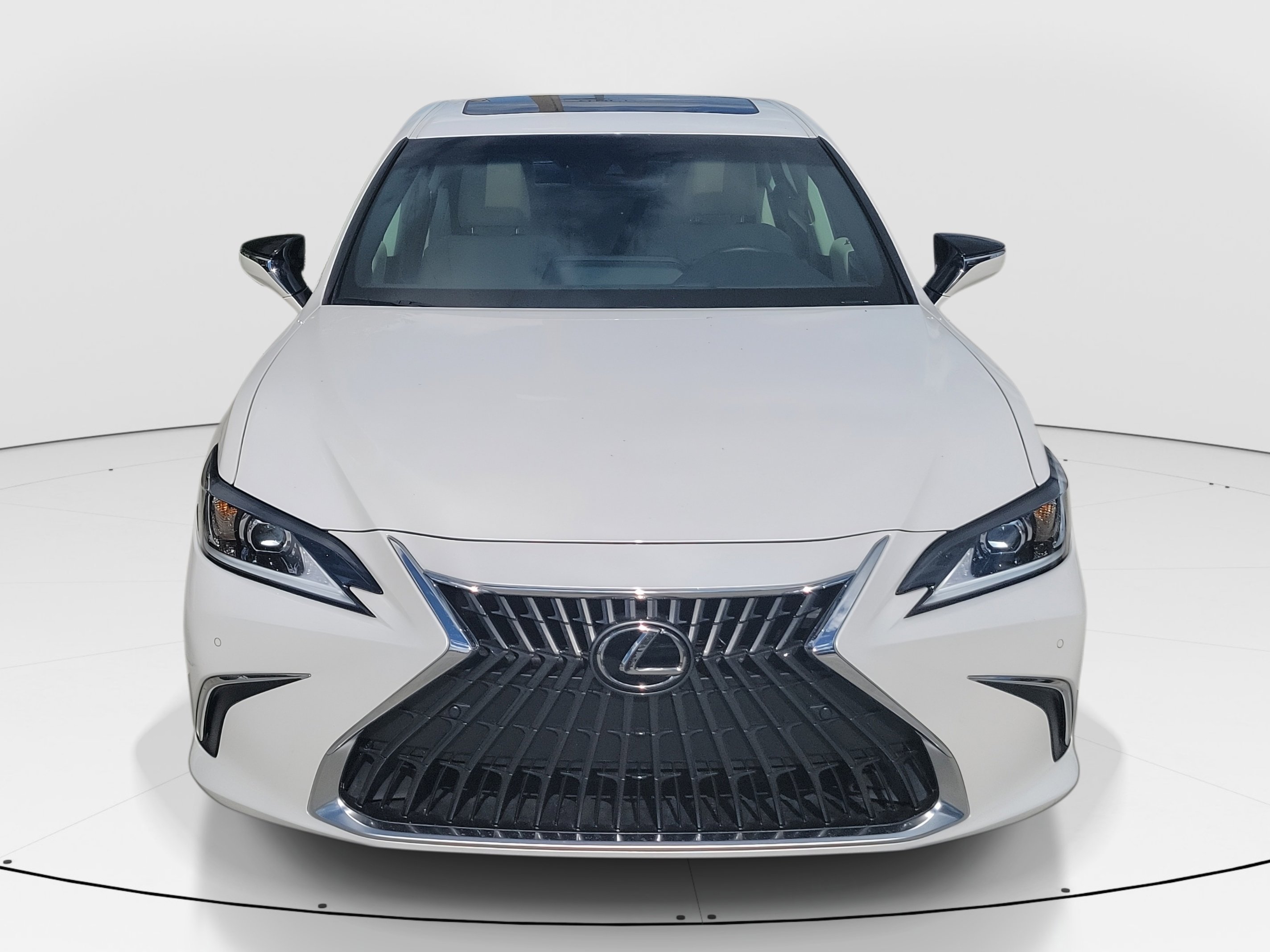 Used 2024 Lexus ES 250 w/ Premium Package image 3