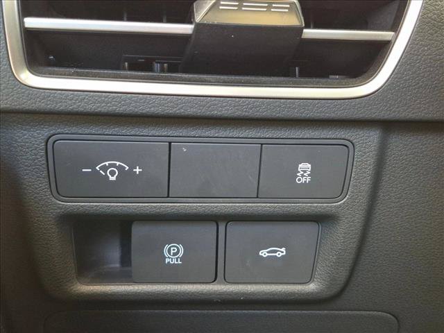 Used 2025 Hyundai Sonata SEL FWD image 16