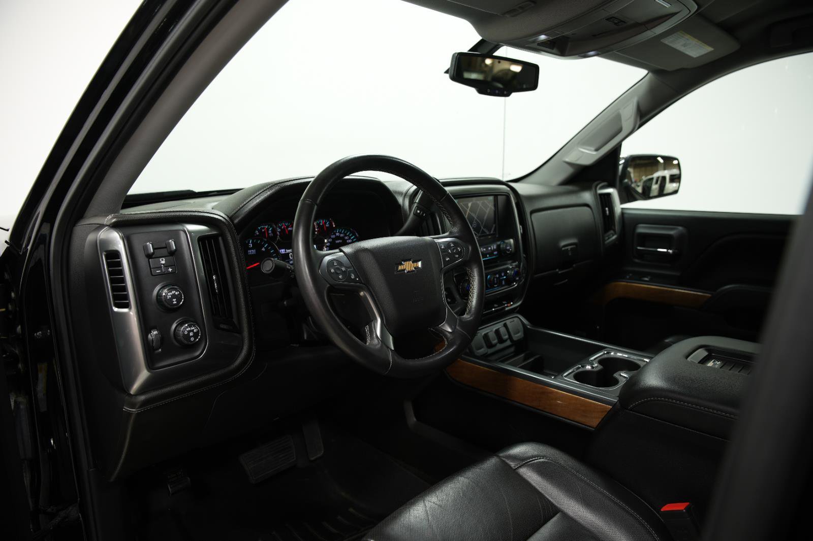 Used 2017 Chevrolet Silverado 1500 LTZ w/ Sport Package image 28