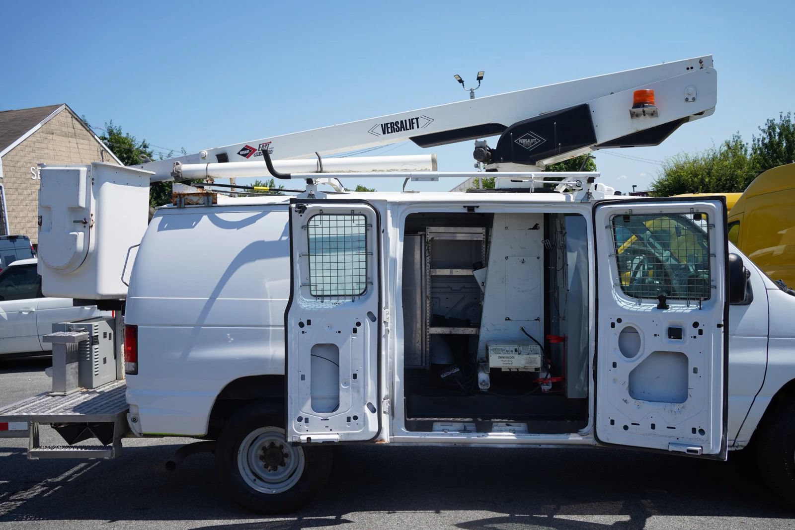 Used 2013 Ford E-350 and Econoline 350 Super Duty RWD image 11