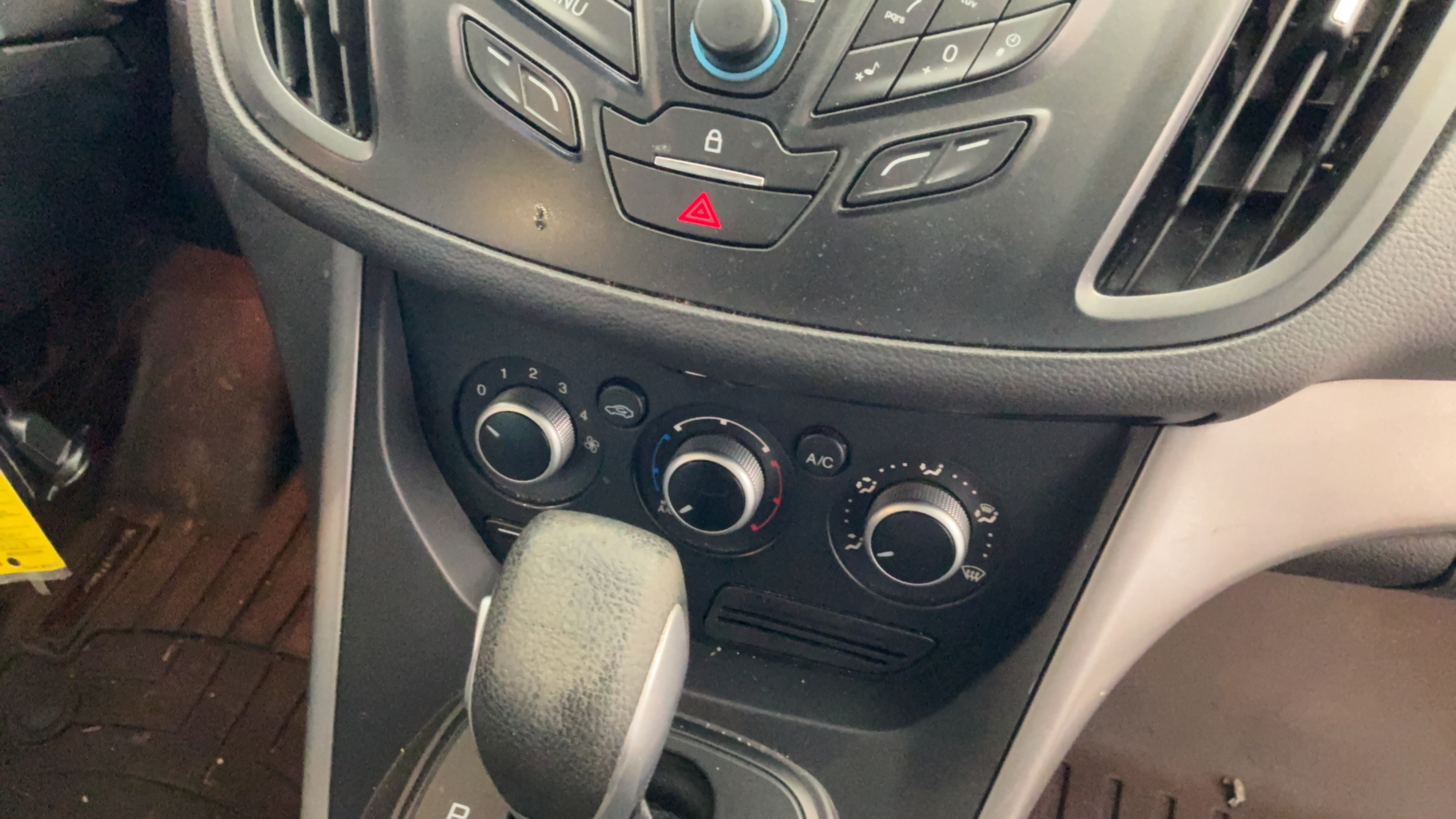 Used 2014 Ford Escape SE FWD image 37