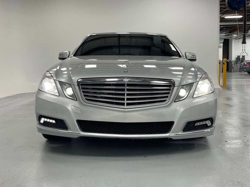 Used 2010 Mercedes-Benz E 550 4MATIC Sedan w/ Premium 2 Pkg image 7