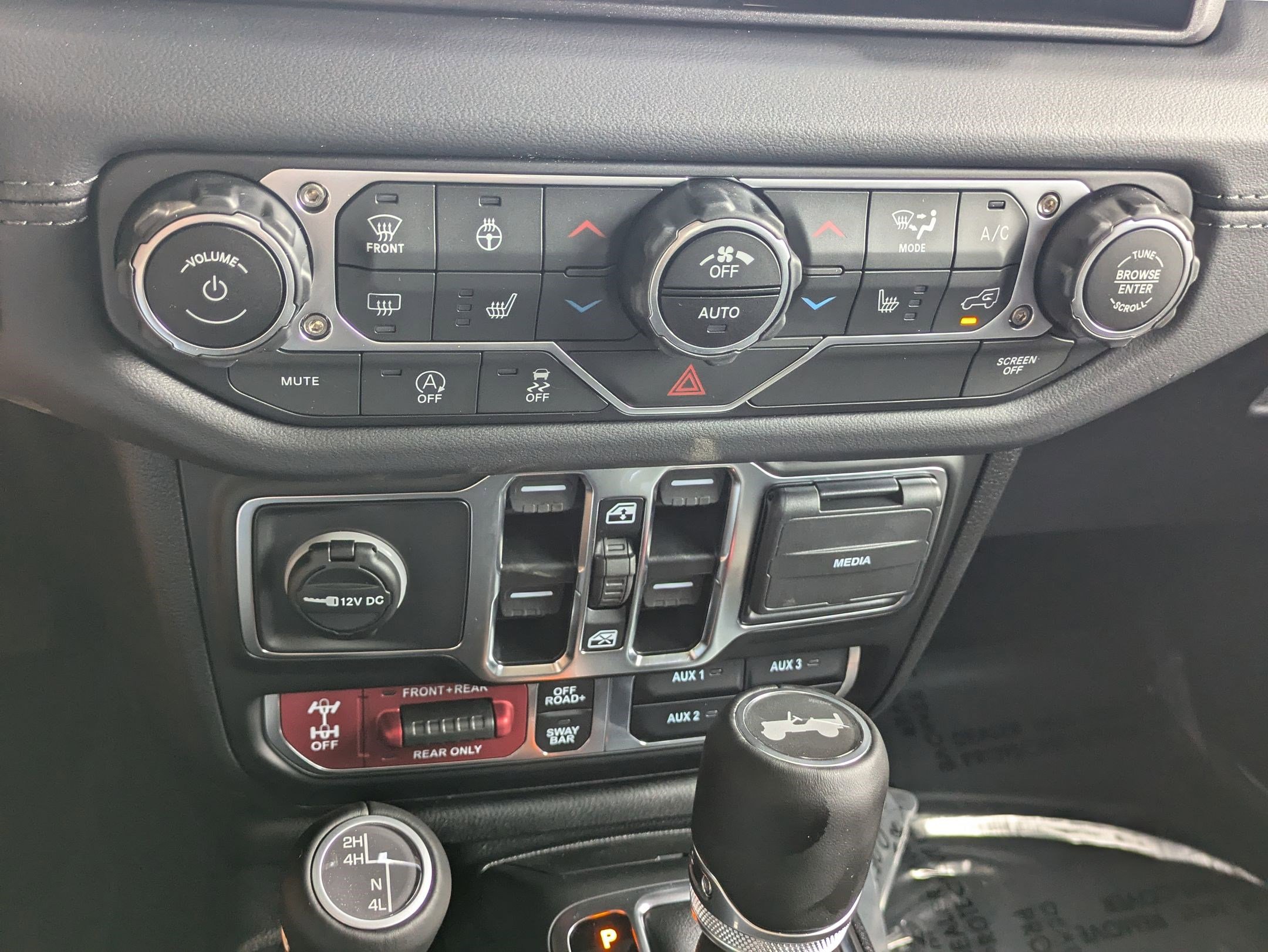 New 2025 Jeep Wrangler Unlimited Rubicon image 15