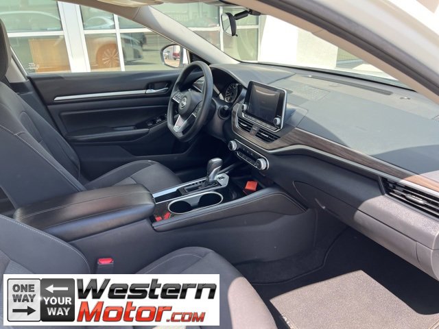 Used 2023 Nissan Altima 2.5 SV image 22