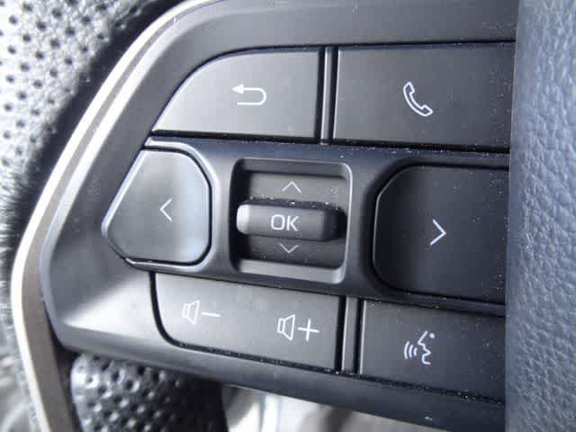 Used 2024 Toyota Tacoma TRD Off-Road AWD/4WD image 17