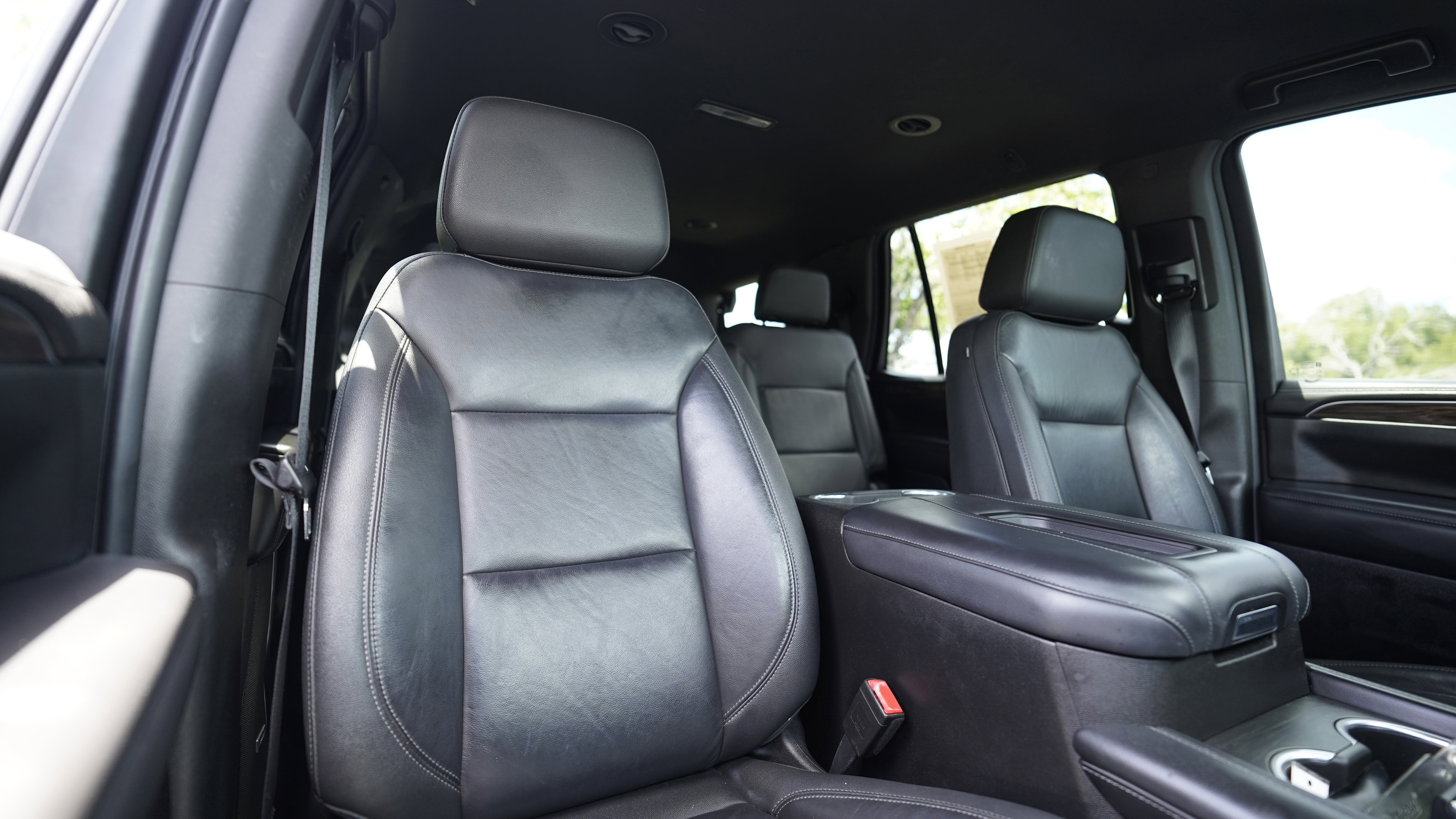 Used 2021 Chevrolet Tahoe LT AWD/4WD image 12