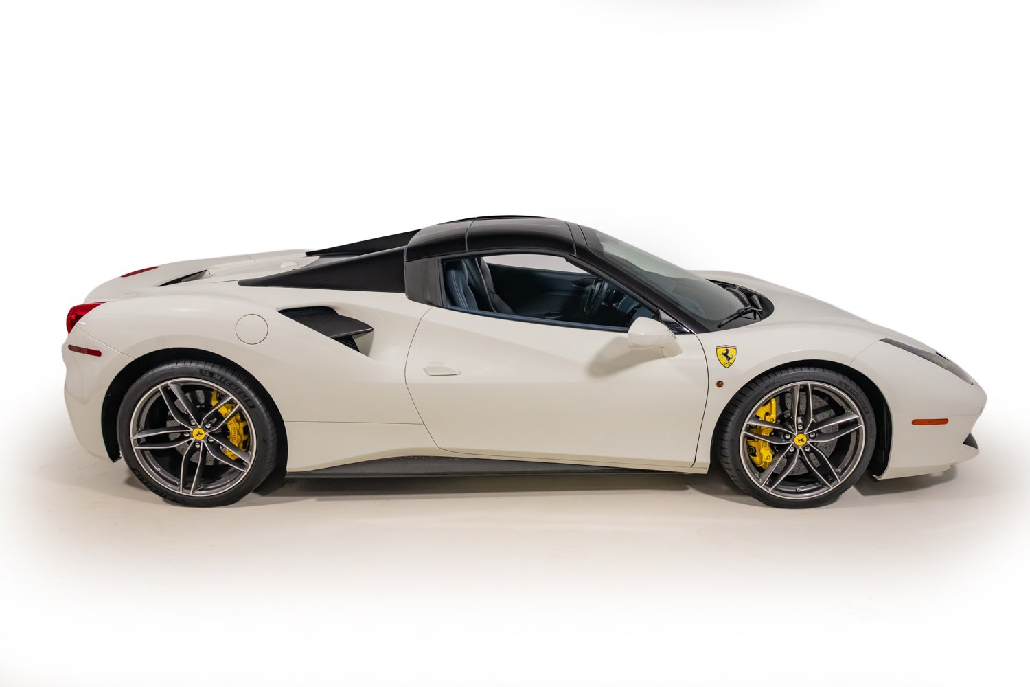 Certified 2017 Ferrari 488 Spider RWD image 8