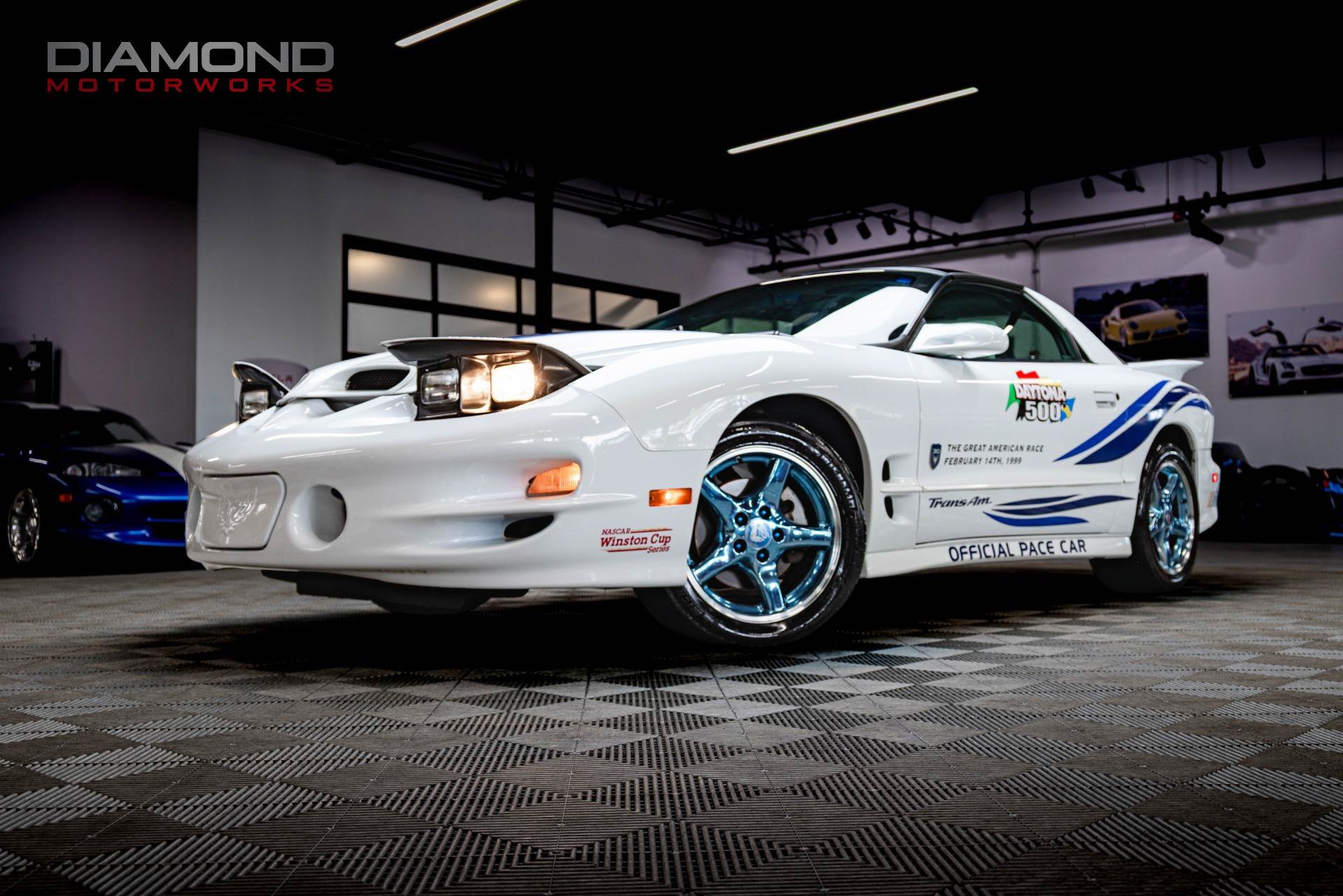 Used 1999 Pontiac Firebird Formula RWD image 1