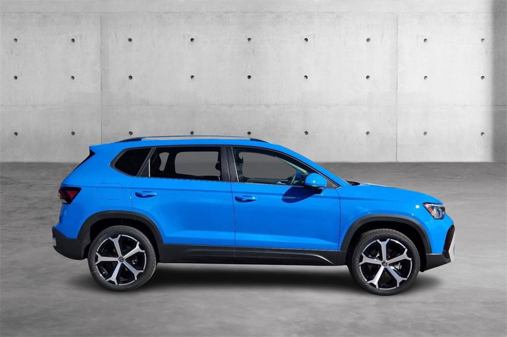 New 2025 Volkswagen Taos SEL image 25