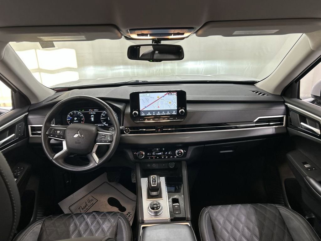 Used 2023 Mitsubishi Outlander SEL image 19