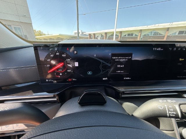 Used 2025 Genesis GV80 2.5T Standard AWD/4WD image 27