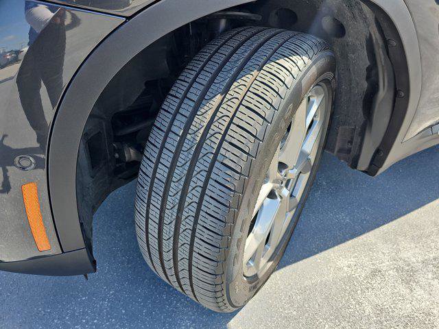 Certified 2024 BMW X3 sDrive30i w/ Convenience Package image 33