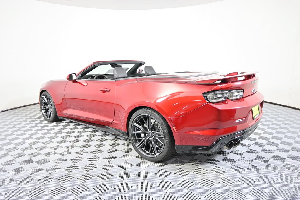 Used 2021 Chevrolet Camaro ZL1 w/ LPO, ZL1 Protection Package RWD image 4