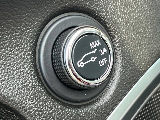 Used 2024 Buick Enclave Essence w/ Experience Buick Package AWD/4WD image 18