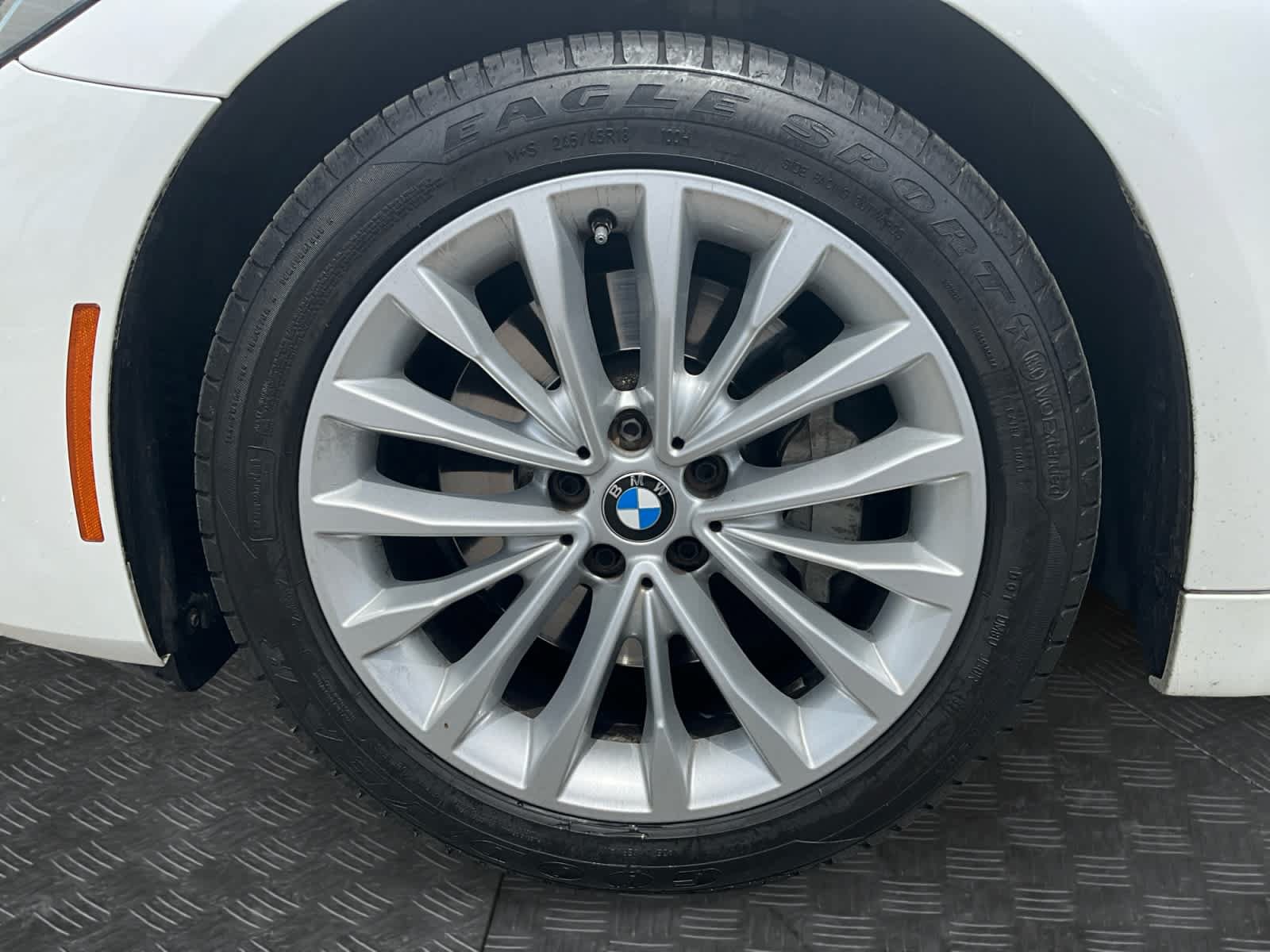 Used 2023 BMW 530i xDrive w/ Premium Package AWD/4WD image 19