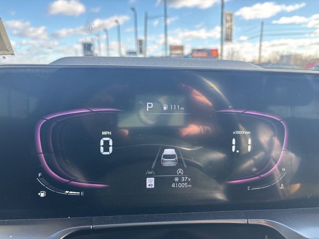 Used 2023 Kia Telluride LX image 9