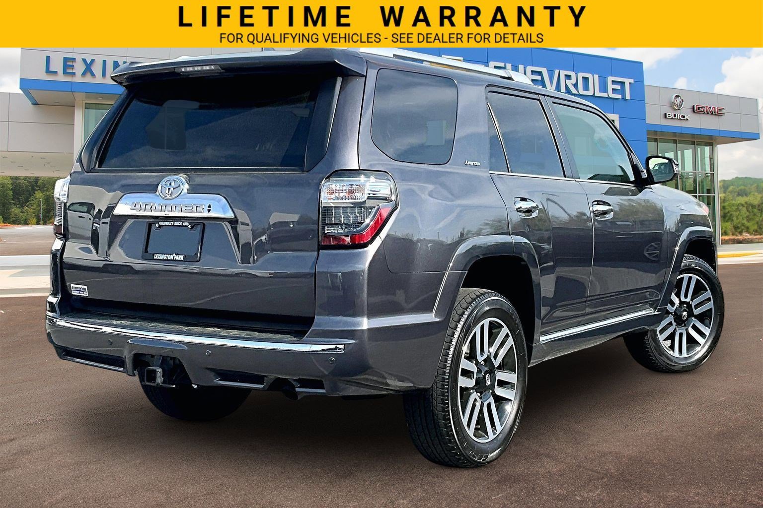 Used 2023 Toyota 4Runner Limited AWD/4WD image 13