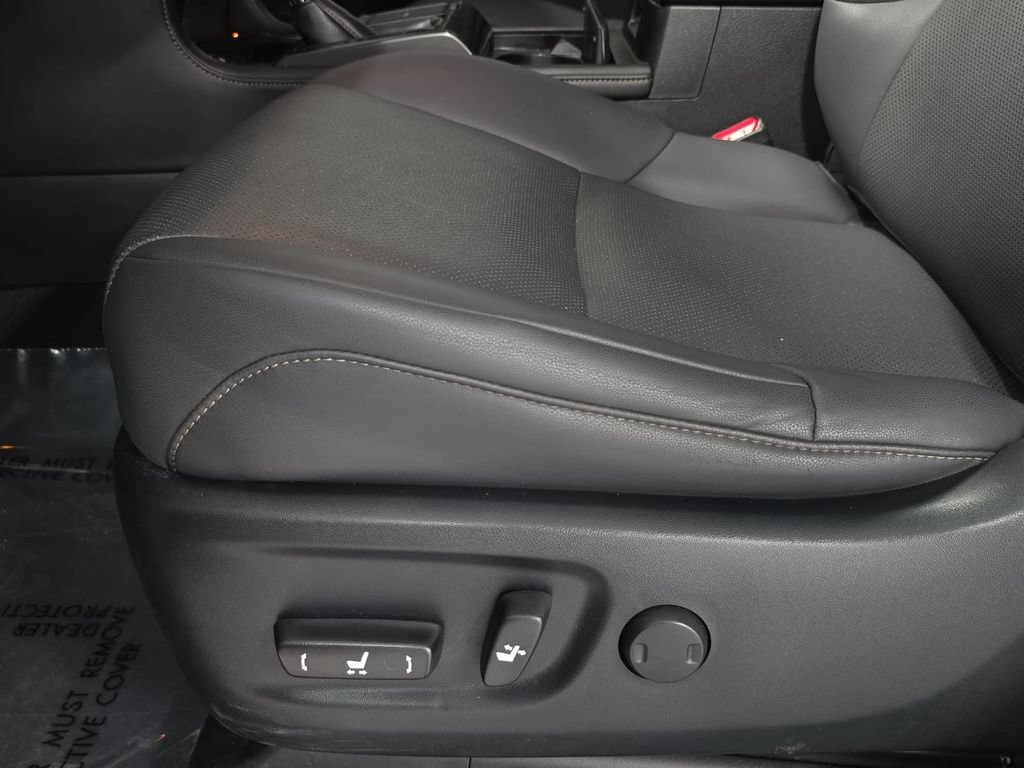 Used 2022 Lexus GX 460 Premium w/ Premium Plus Package AWD/4WD image 24