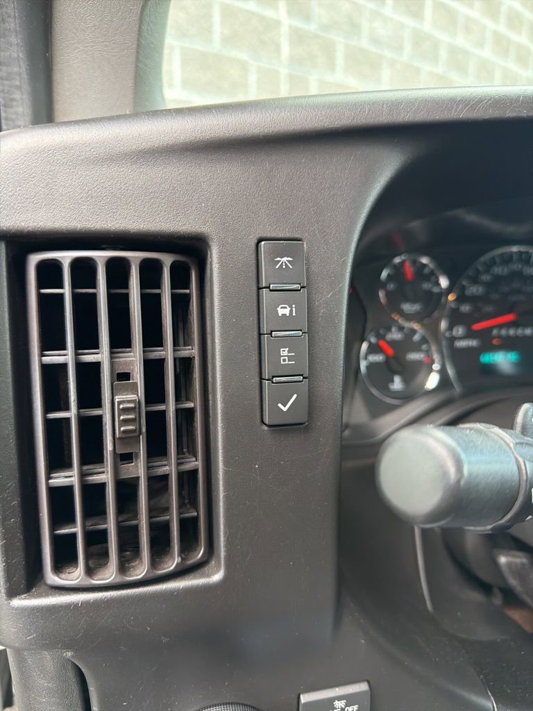 Used 2020 Chevrolet Express 2500 w/ Driver Convenience Package RWD image 12