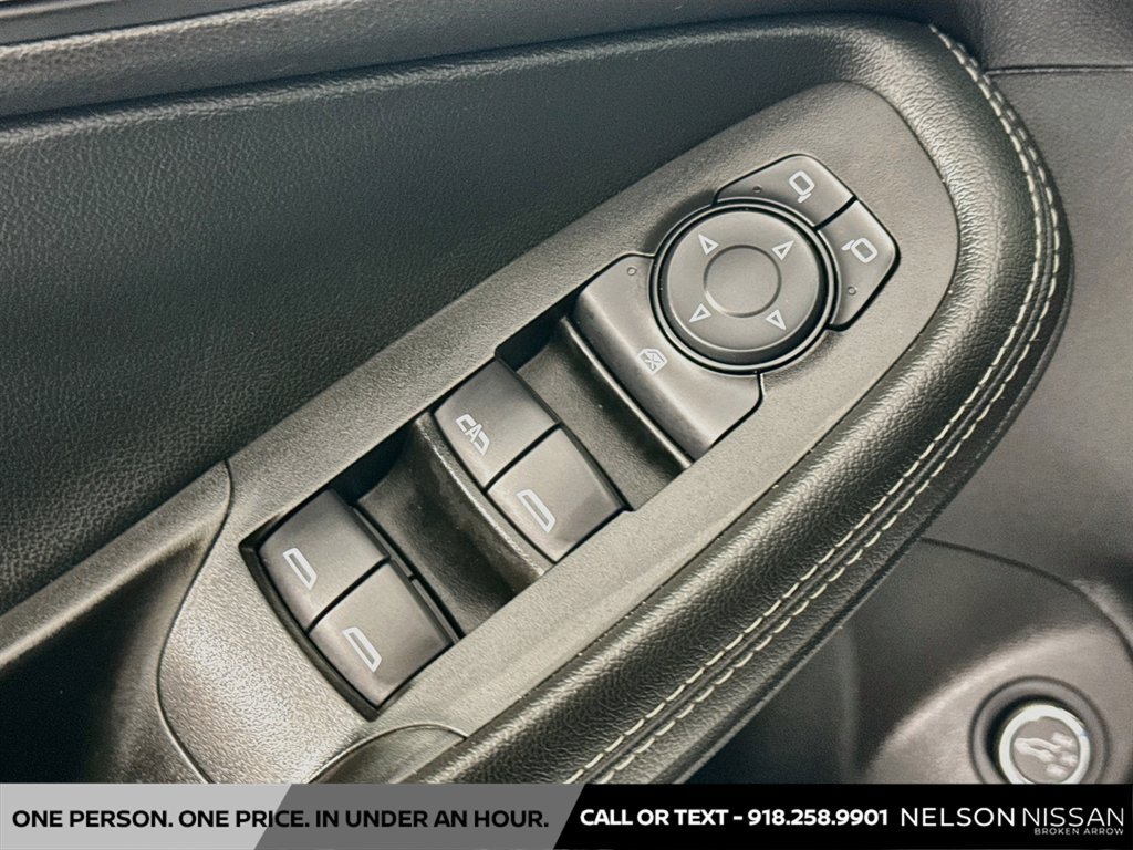 Used 2022 Buick Encore GX Select w/ Sport Touring Package FWD image 17