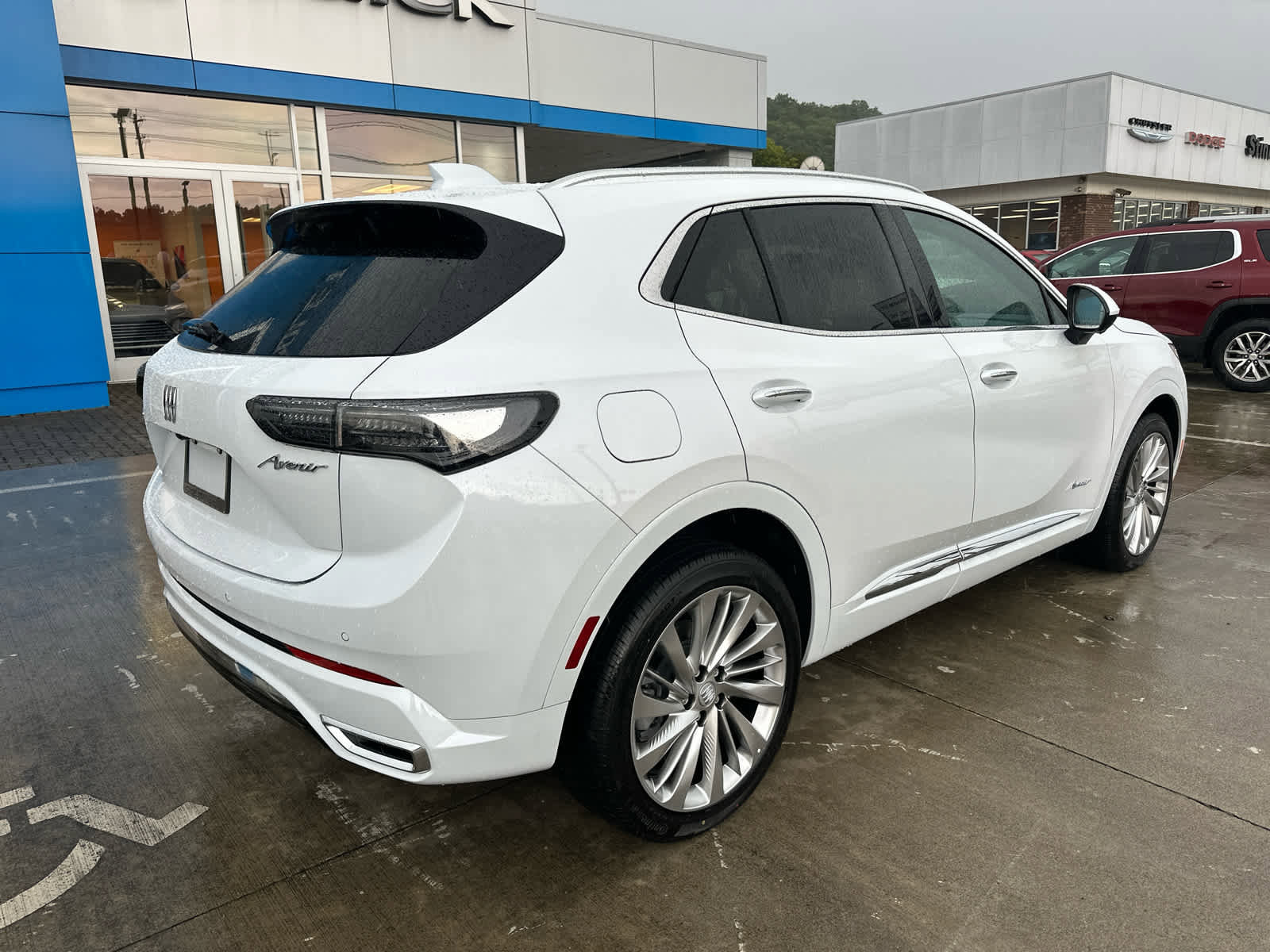 New 2025 Buick Envision Avenir image 7