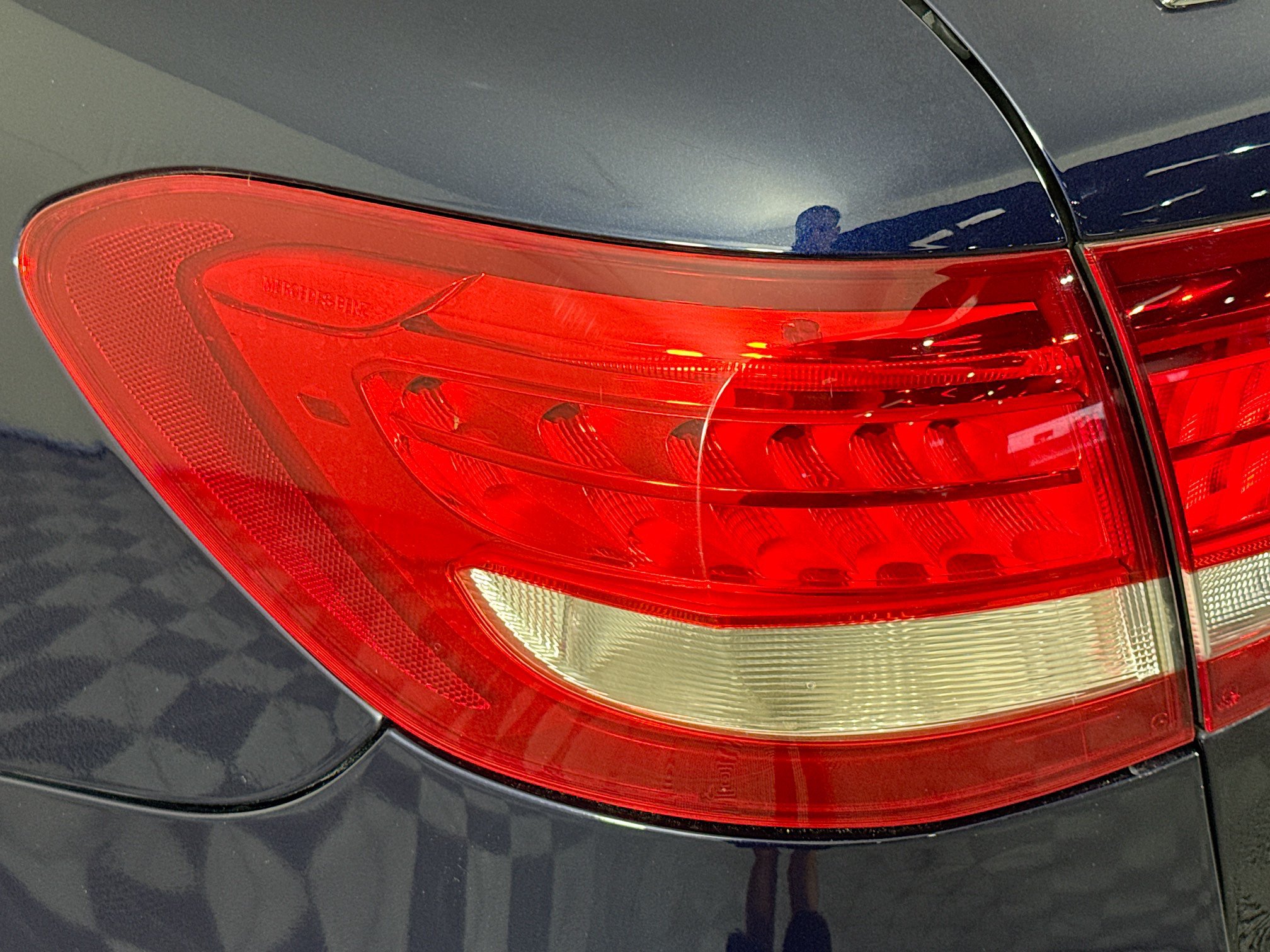 Used 2018 Mercedes-Benz GLC 300 w/ Premium Package image 33