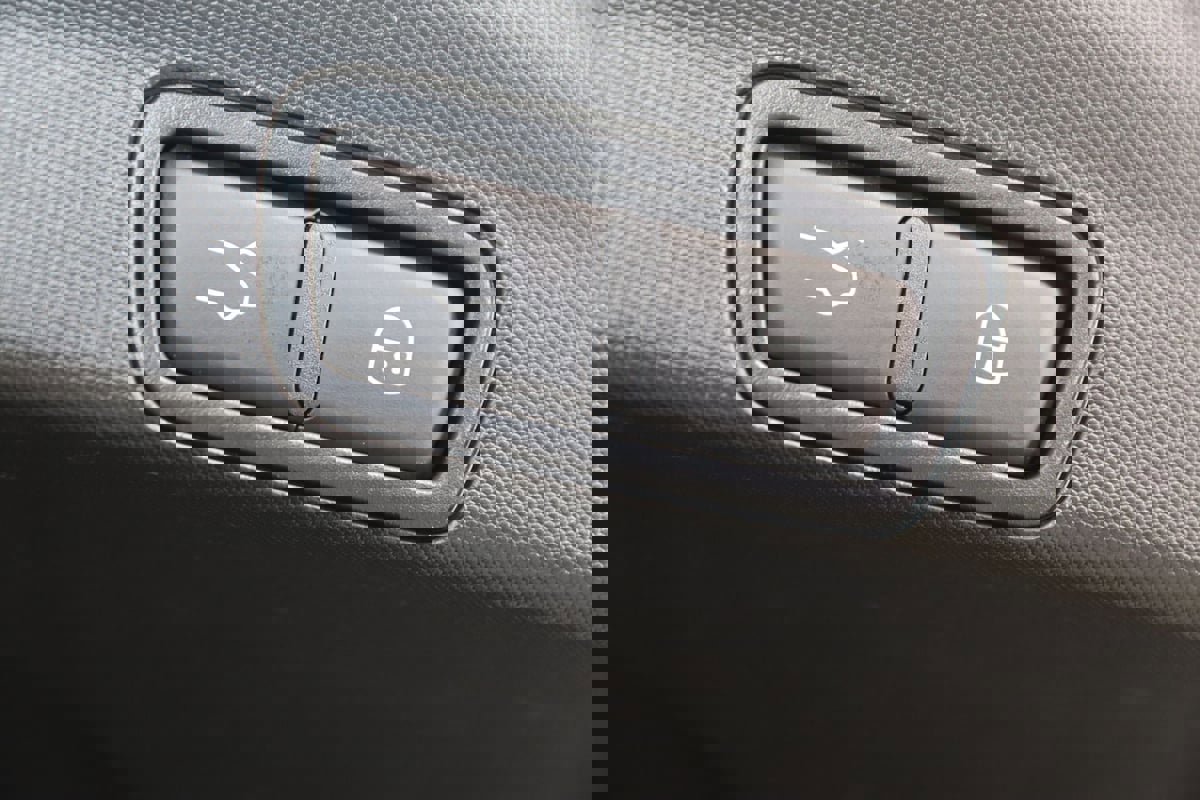 Used 2023 Alfa Romeo Stelvio Ti image 60