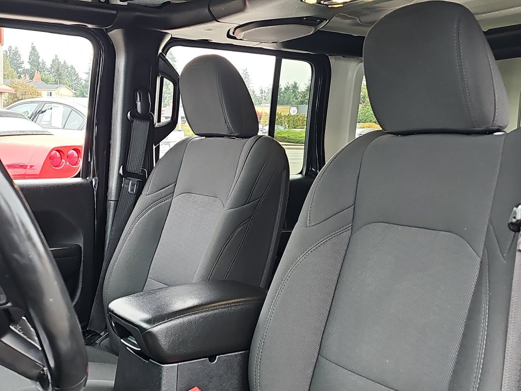 Used 2019 Jeep Wrangler Unlimited Sport S AWD/4WD image 24