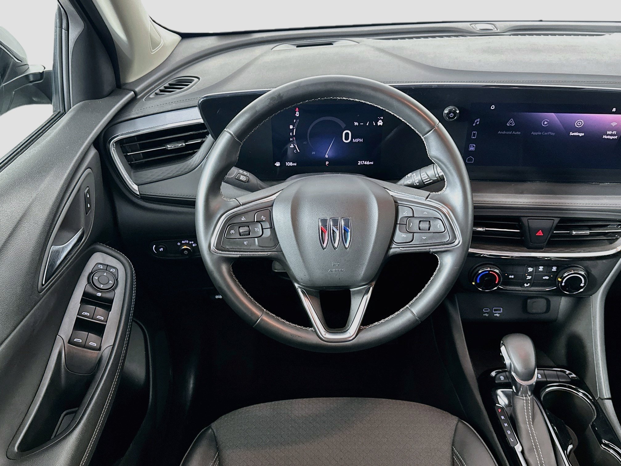 Used 2025 Buick Encore GX Preferred FWD image 18