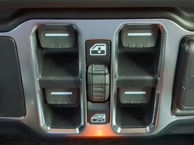 New 2026 Jeep Wrangler Unlimited Sahara AWD/4WD image 31