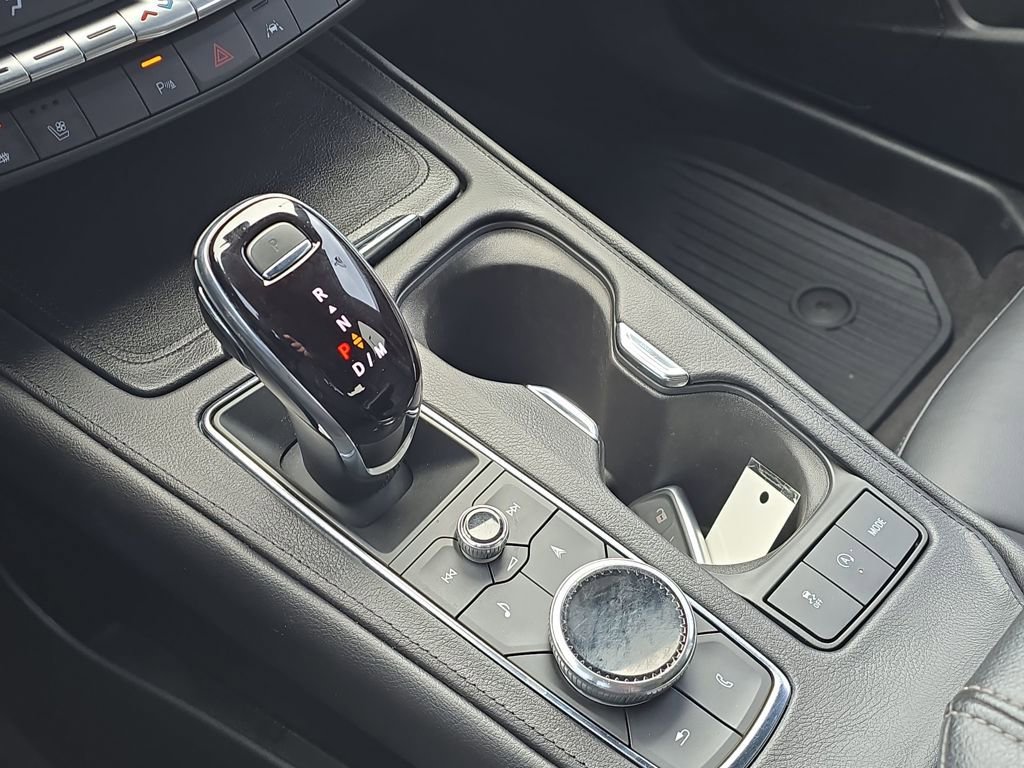 Used 2022 Cadillac XT4 Premium Luxury w/ Driver Assist Package image 17