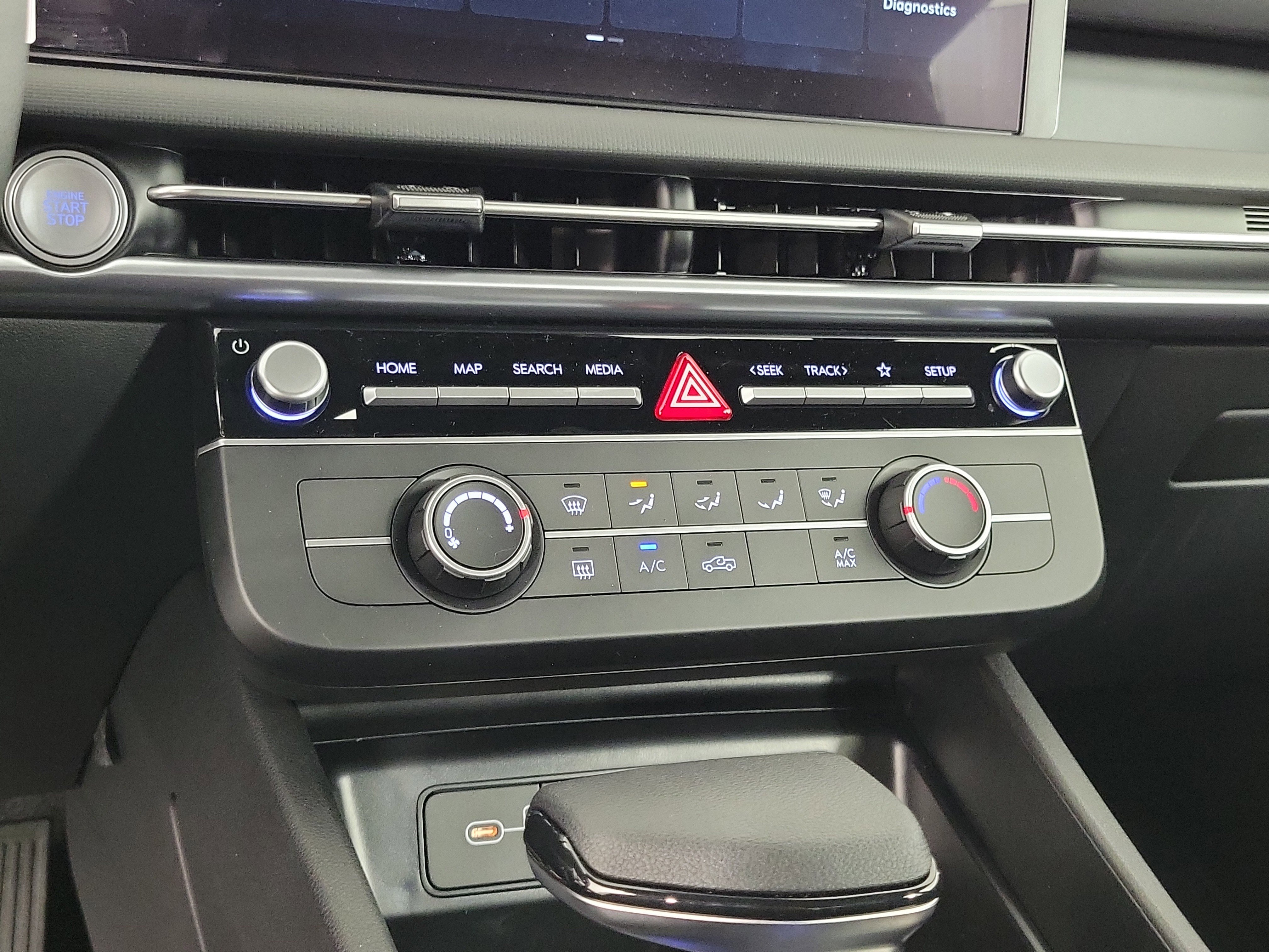 New 2025 Hyundai Santa Cruz SE image 16