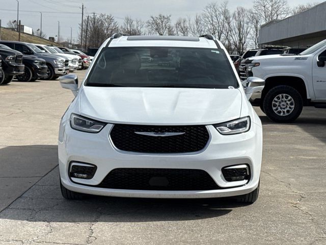 Used 2024 Chrysler Pacifica Pinnacle image 18