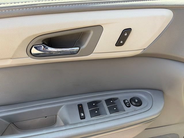 Used 2015 Chevrolet Traverse LT AWD/4WD image 12