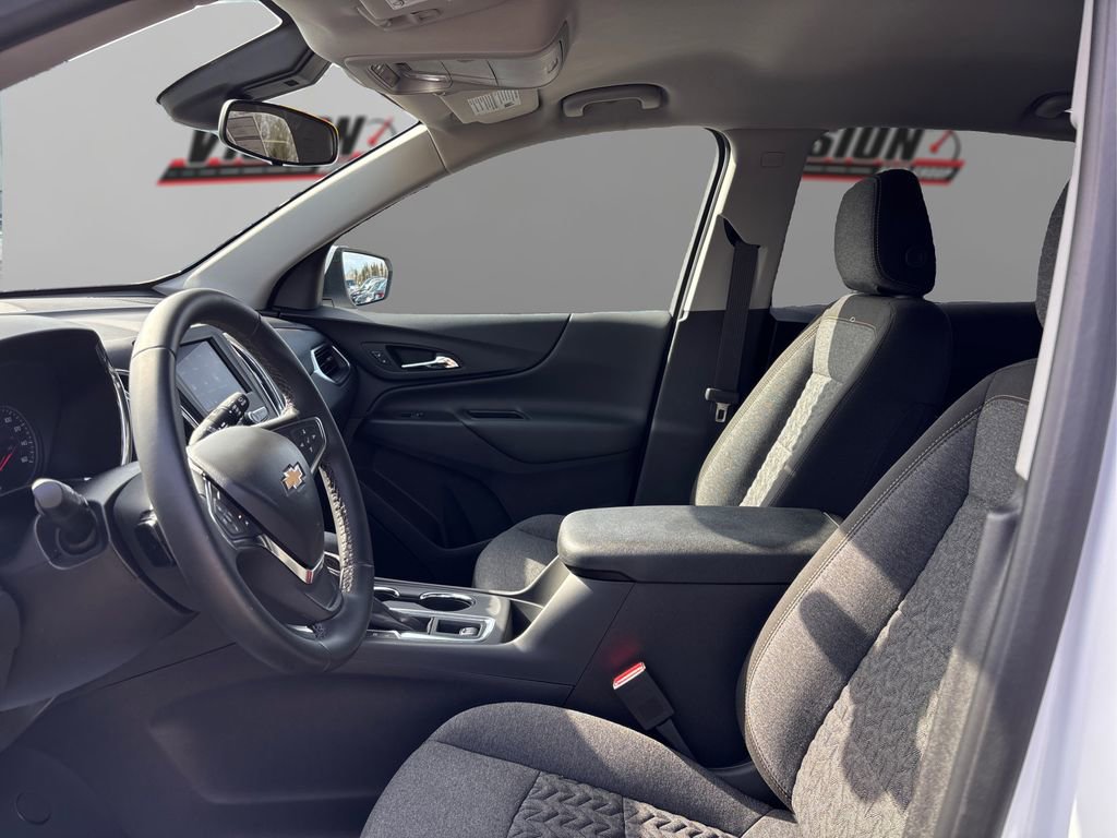Used 2024 Chevrolet Equinox LT w/ LPO, Floor Liner Package AWD/4WD image 9