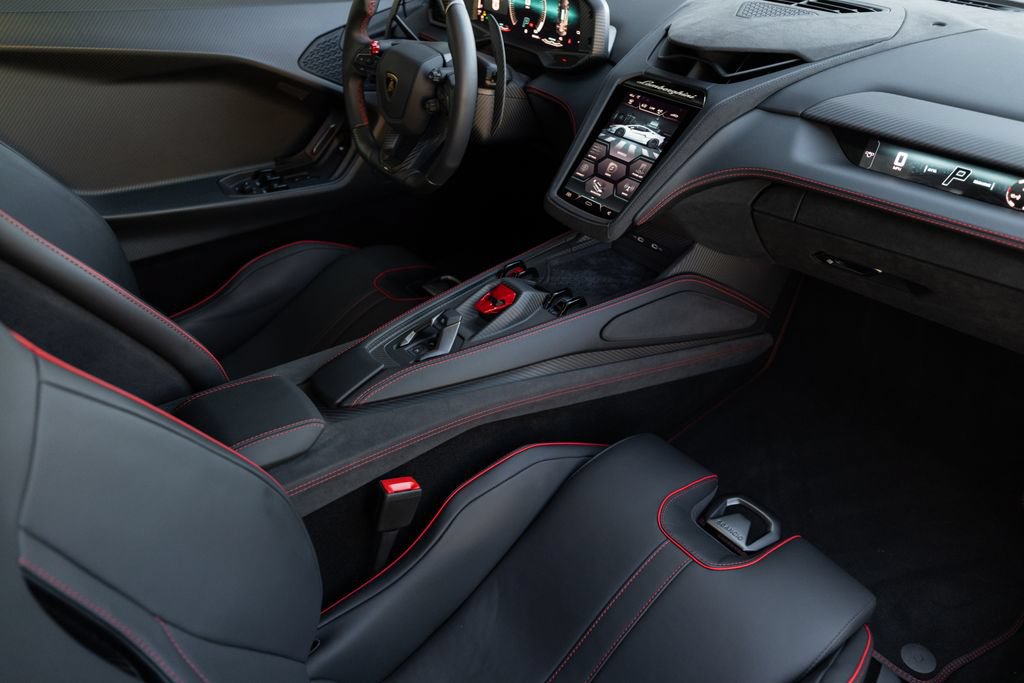 Used 2026 Lamborghini Temerario AWD/4WD image 29