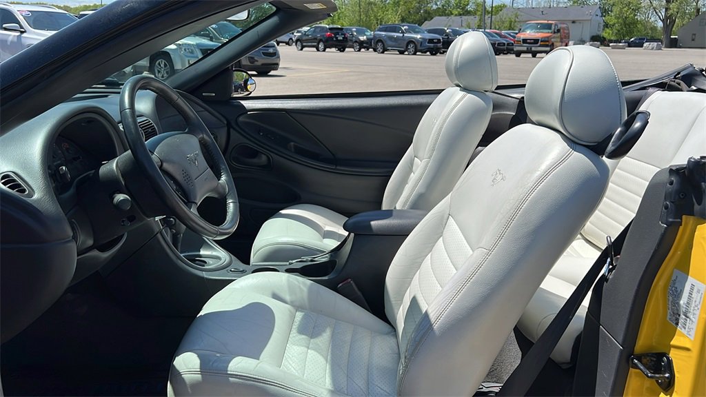 Used 2004 Ford Mustang GT image 10