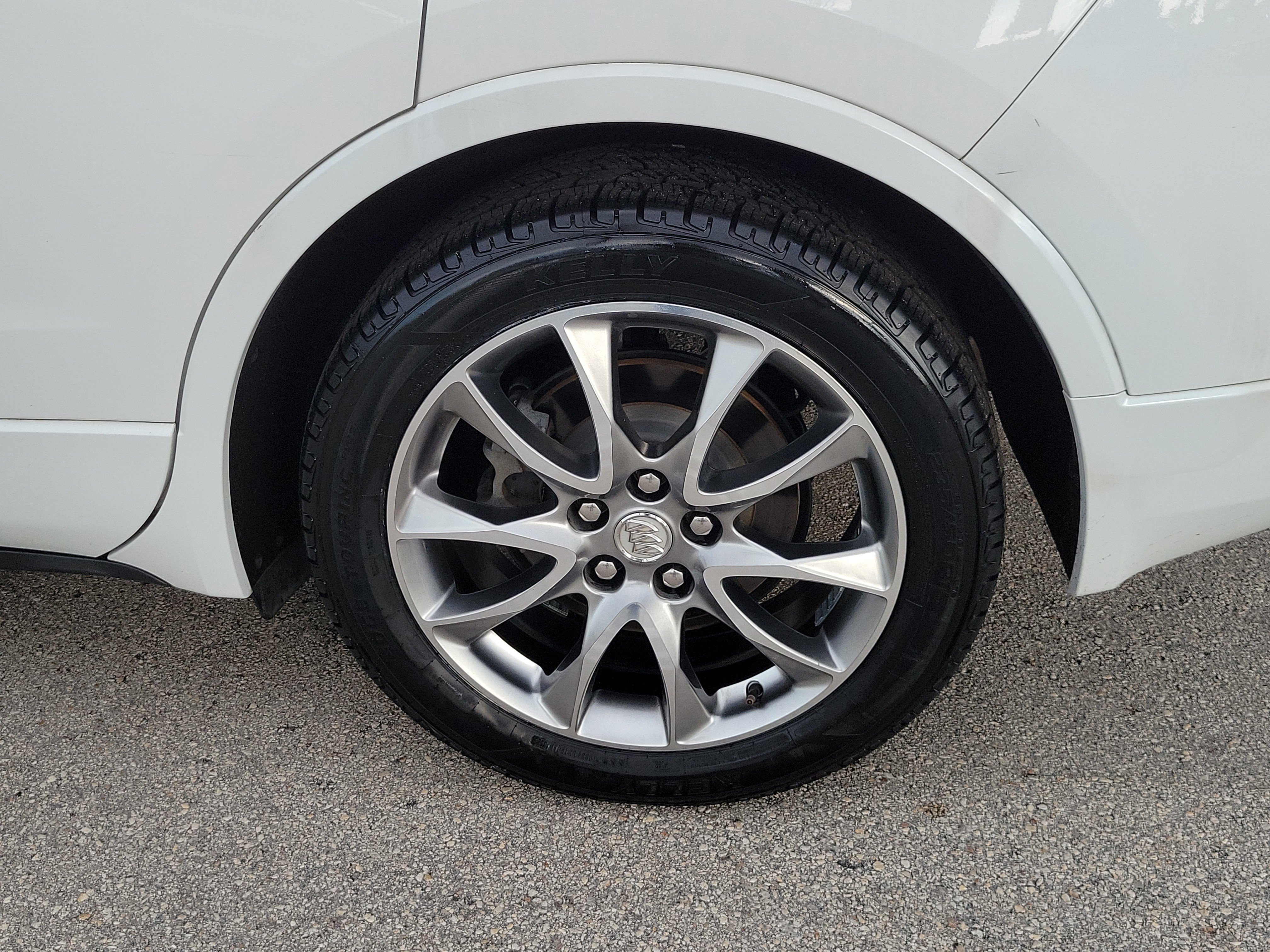 Used 2020 Buick Envision Essence w/ Experience Buick Package image 28