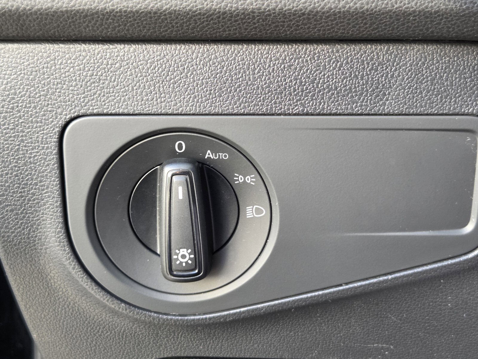 Used 2024 Volkswagen Tiguan S image 26