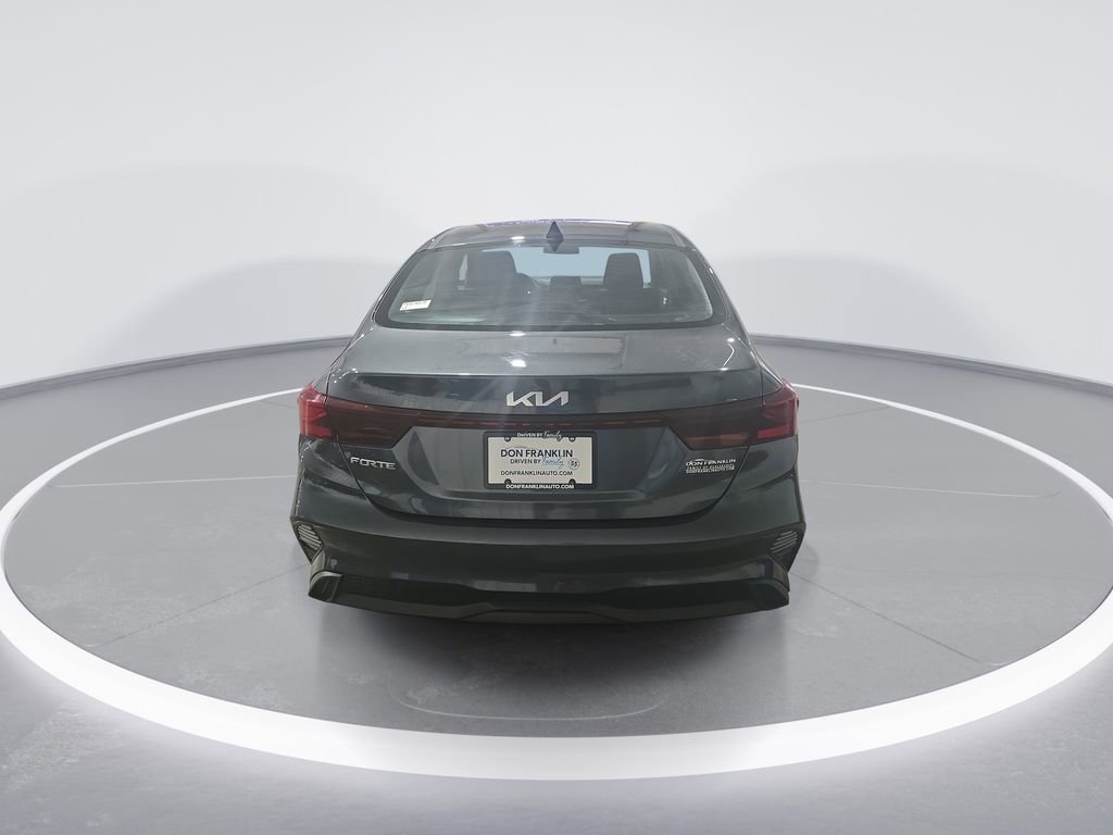 Used 2023 Kia Forte LXS image 7