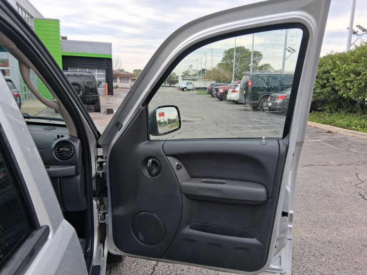 Used 2004 Jeep Liberty Sport w/ PWR Convenience Group RWD image 14