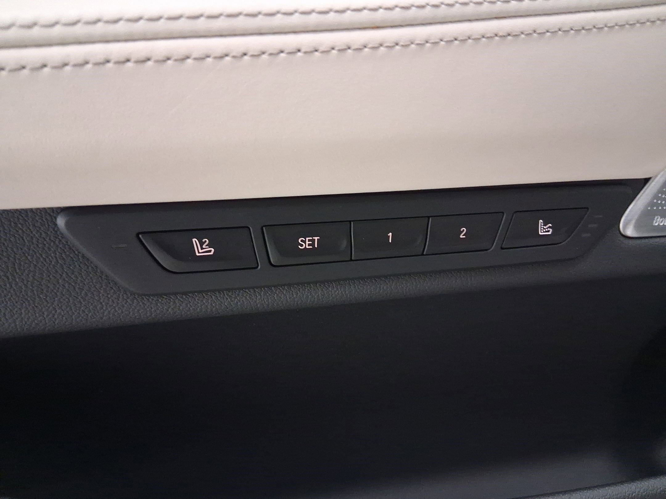 Certified 2022 BMW M760i xDrive image 16