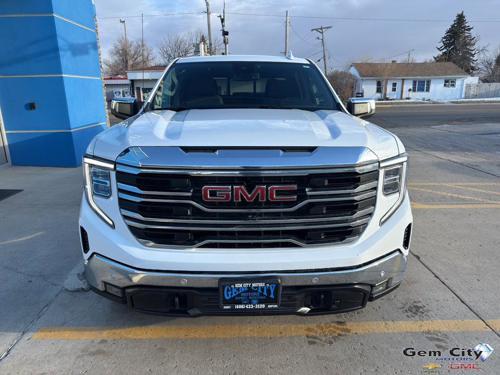 Used 2023 GMC Sierra 1500 SLT w/ SLT Premium Plus Package AWD/4WD image 3