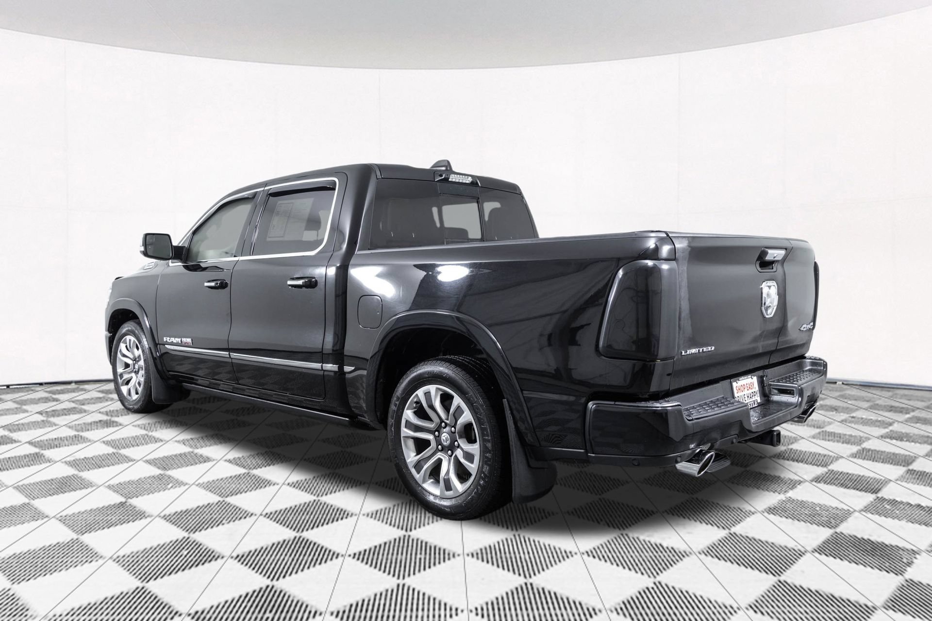 Used 2022 RAM 1500 Limited AWD/4WD image 17