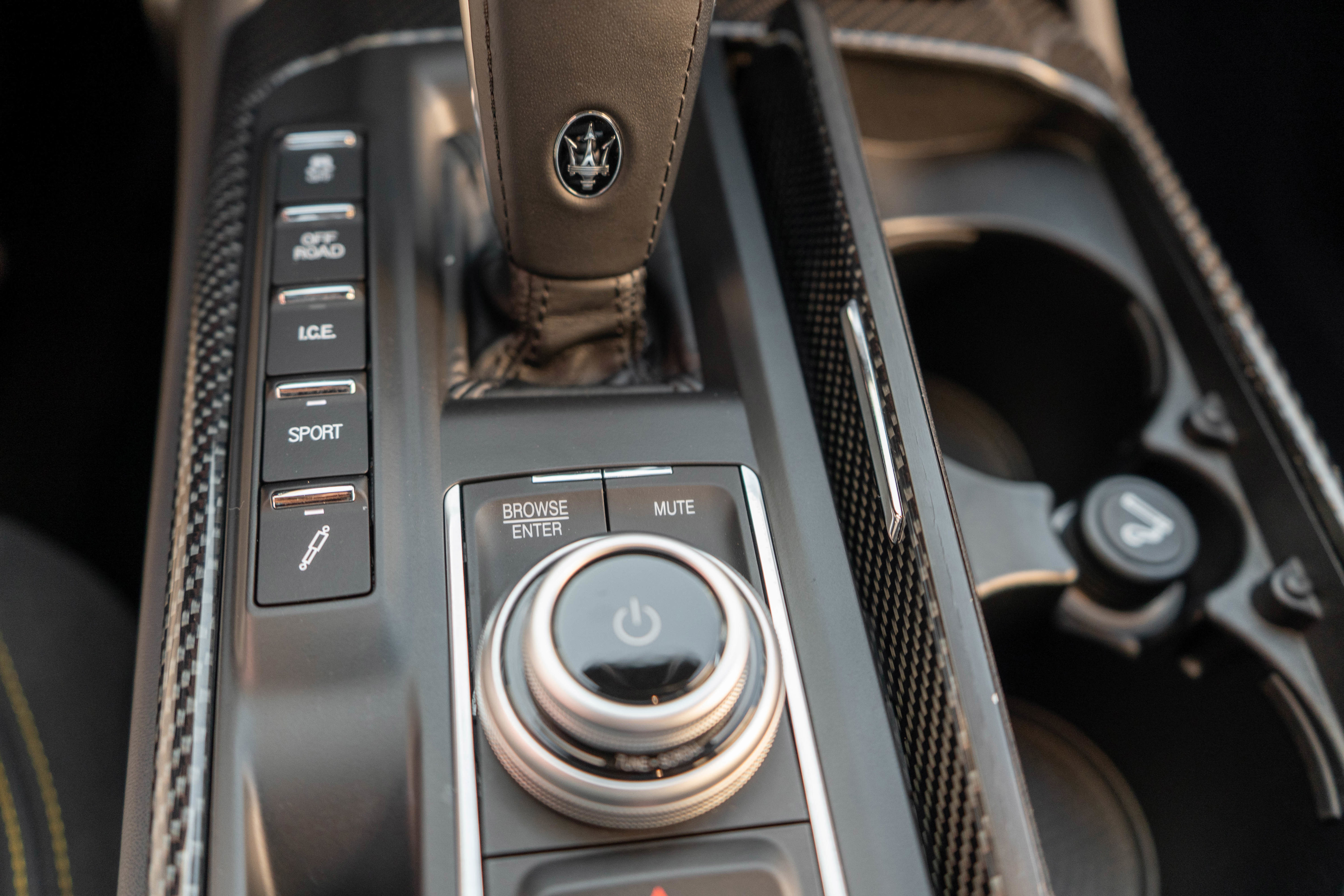 Used 2022 Maserati Levante F Tributo image 31