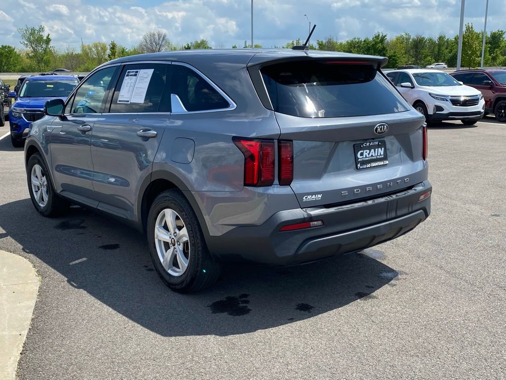Used 2021 Kia Sorento LX image 5