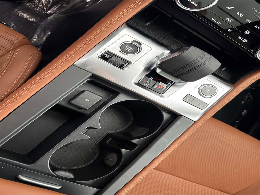 New 2026 Jaguar F-PACE R-Dynamic S image 24