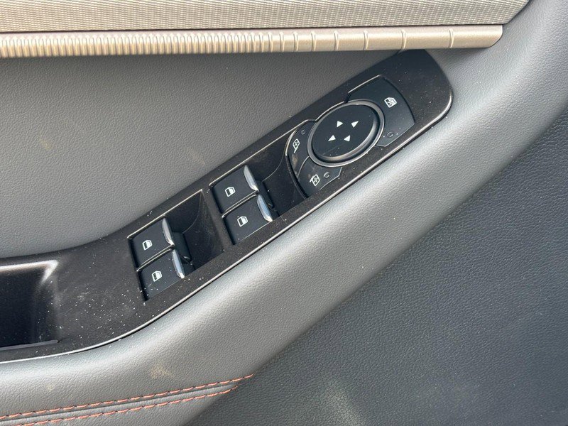 New 2026 Ford Explorer Active AWD/4WD image 18
