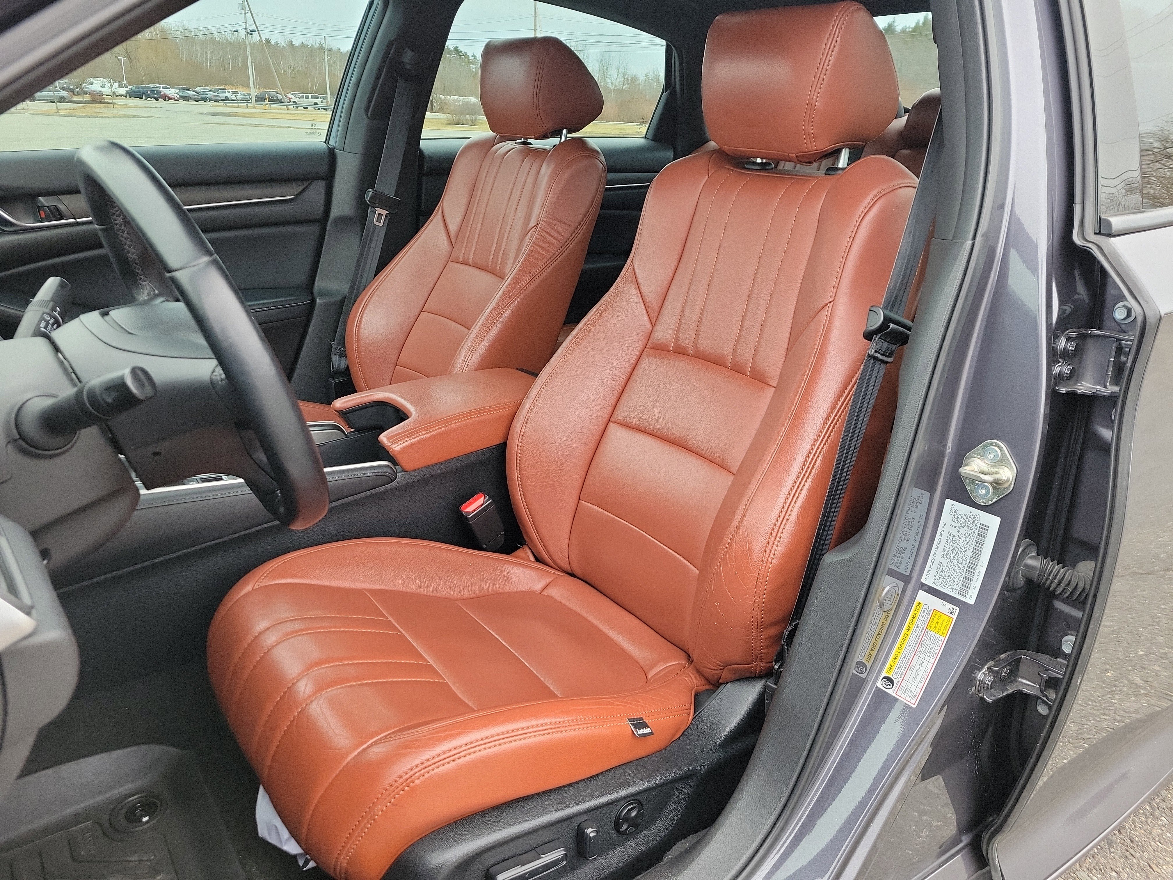 Used 2018 Honda Accord Sport image 14